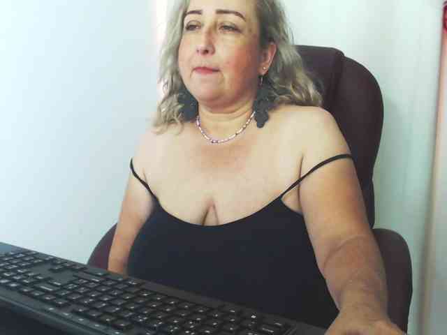 Mature2025 webcam