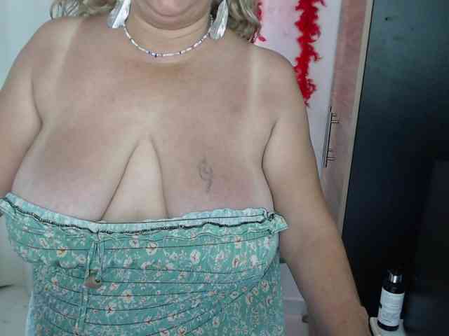 Mature2025 webcam