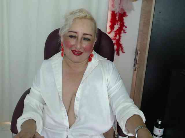 Mature2025 webcam