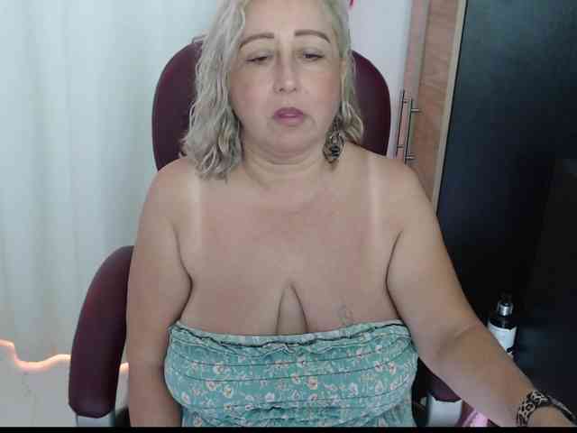 Mature2025 webcam