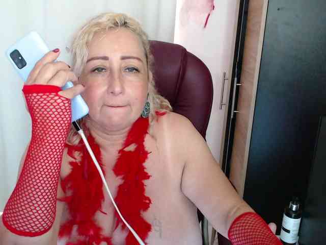 Mature2025 webcam