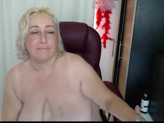 Mature2025 webcam