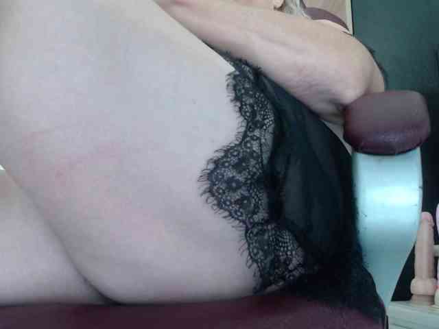 Mature2025 webcam