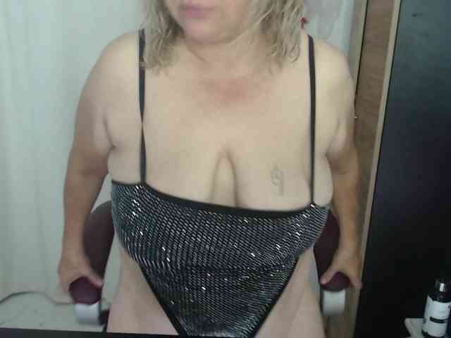 Mature2025 webcam