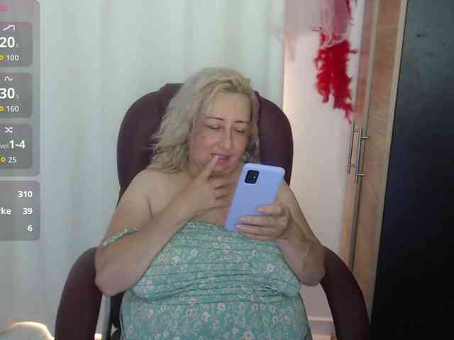 Mature2025 webcam