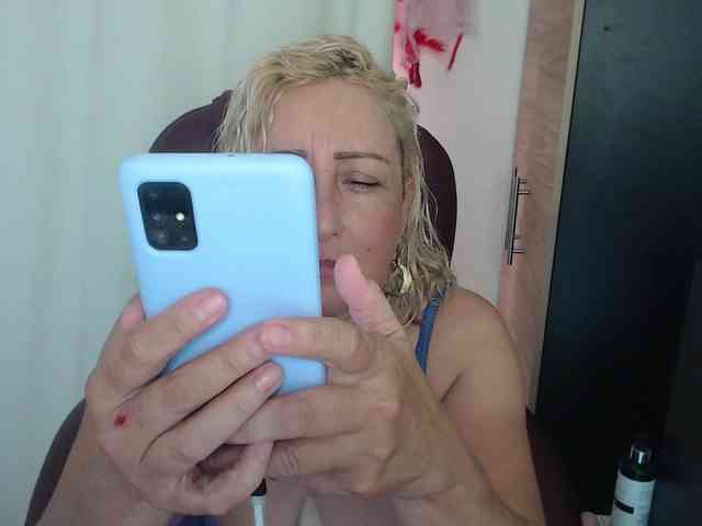 Mature2025 webcam