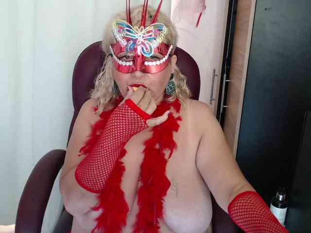 Mature2025 webcam