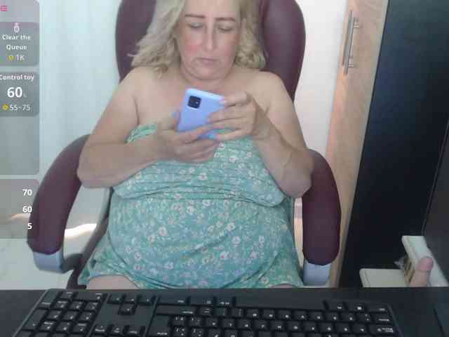 Mature2025 webcam