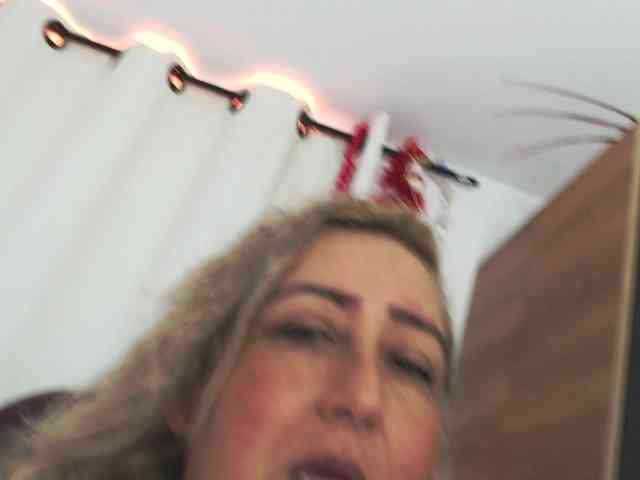 Mature2025 webcam