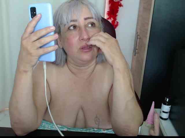Mature2025 webcam