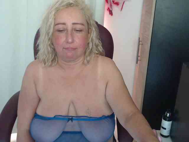 Mature2025 webcam