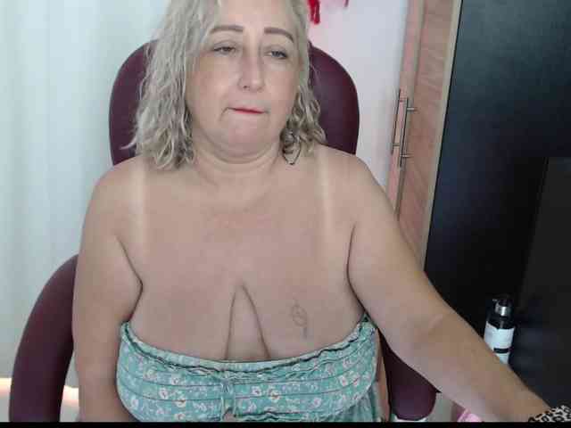 Mature2025 webcam