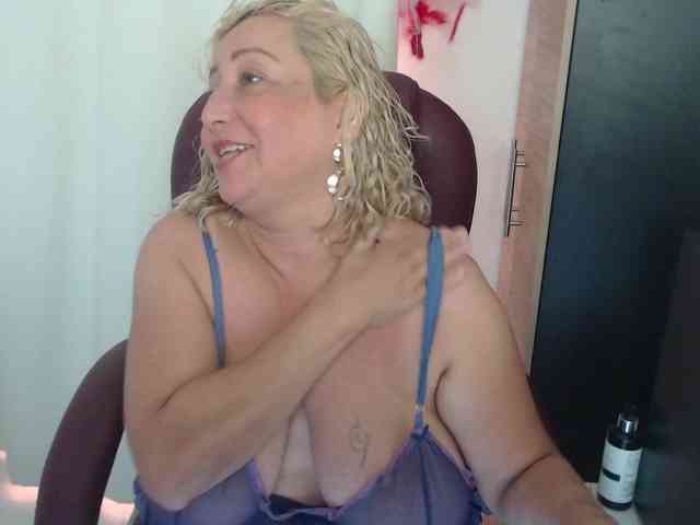 Mature2025 webcam