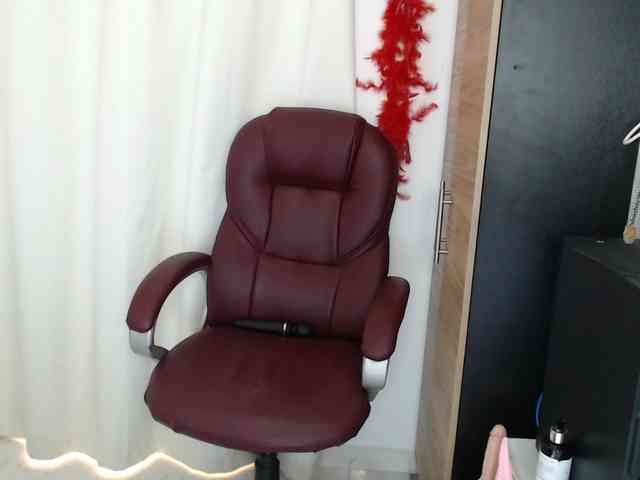 Mature2025 webcam