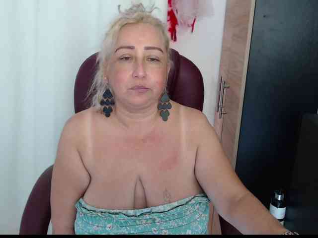 Mature2025 webcam