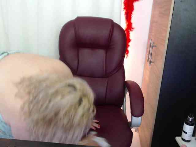 Mature2025 webcam