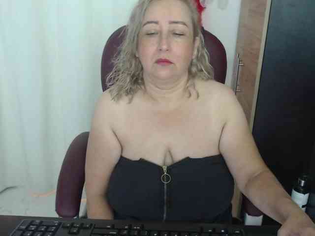 Mature2025 webcam