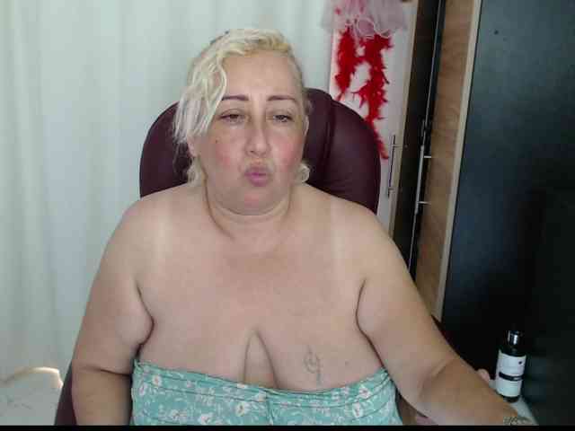 Mature2025 webcam