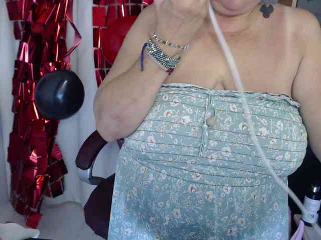 Mature2025 webcam