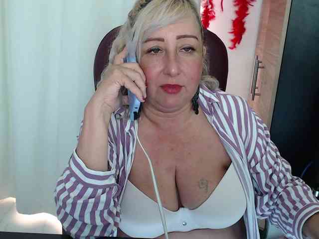 Mature2025 webcam