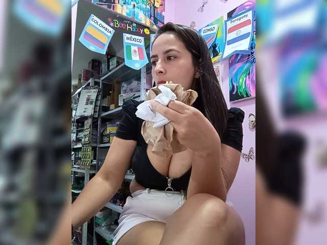 roussemelinda live cam on BongaCams