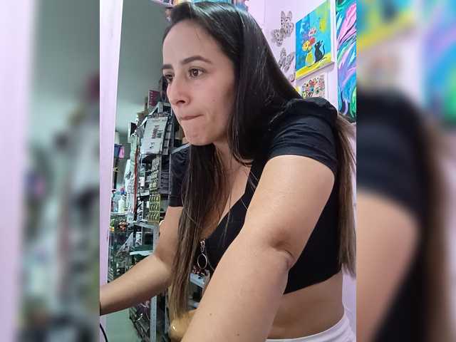 roussemelinda live cam on BongaCams