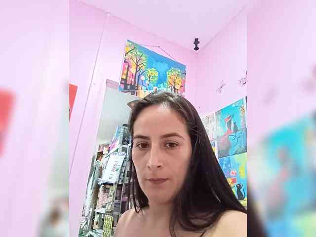 roussemelinda Live Webcam on BongaCams