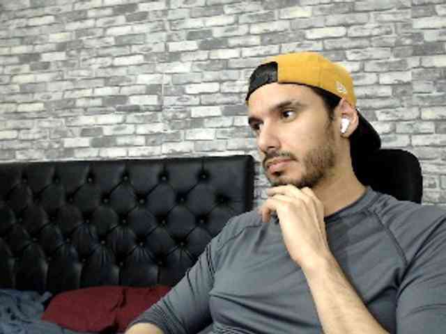 Mr-Tyler Sex Cam Show