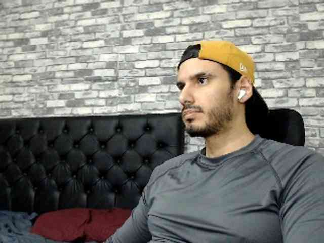 Mr-Tyler Sex Cam Show