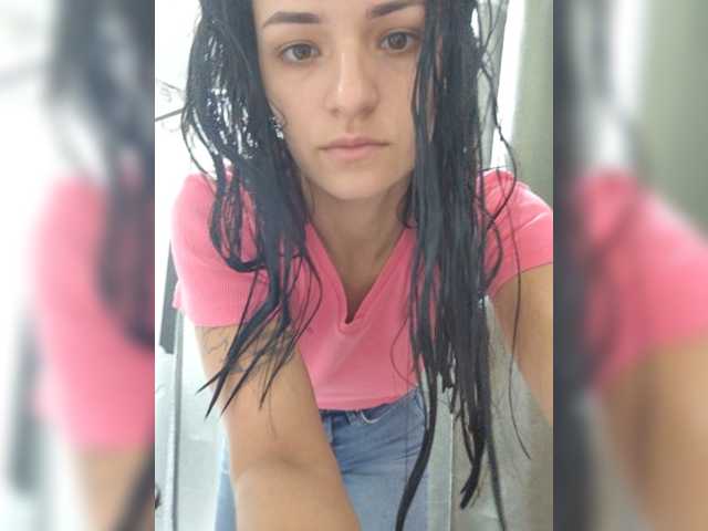 Adelina-Libby live cam on BongaCams