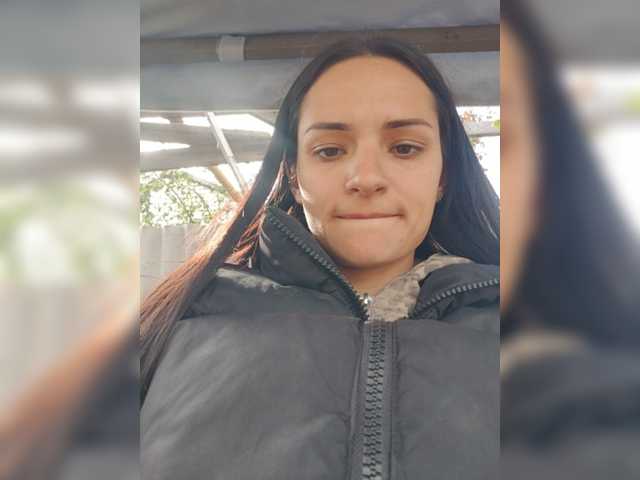 Adelina-Libby live cam on BongaCams