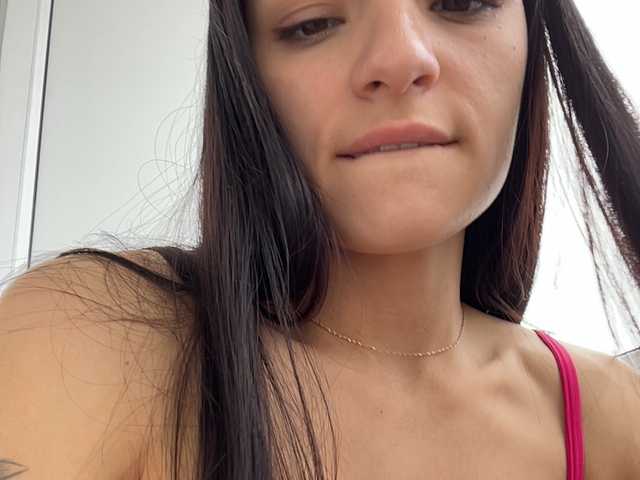  Adelina-Libby chat room