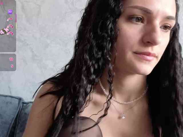 Adelina-Libby Live Webcam on BongaCams