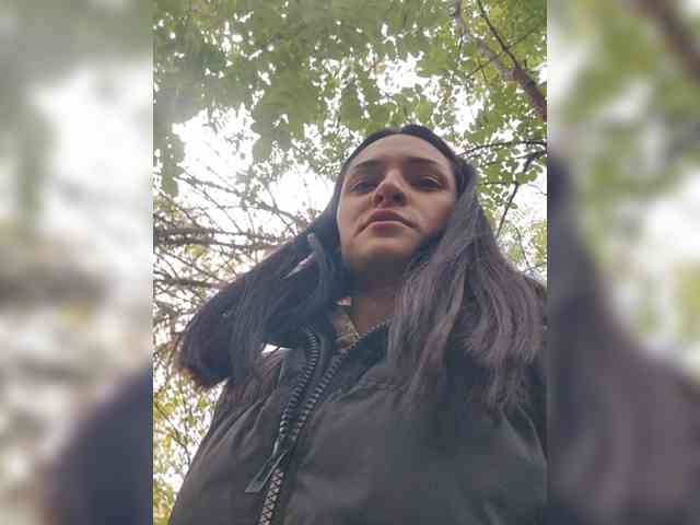 Adelina-Libby live female cam on bongacams