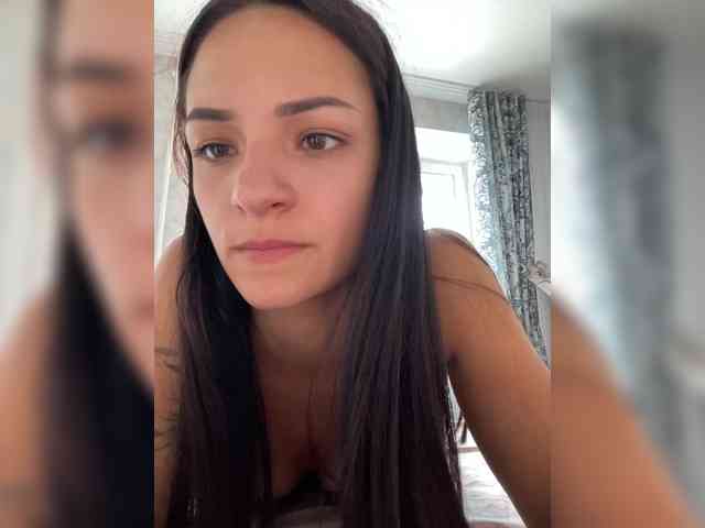 Adelina-Libby Sex Cam Show
