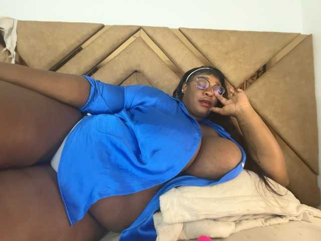 Chantellexoti live cam on BongaCams