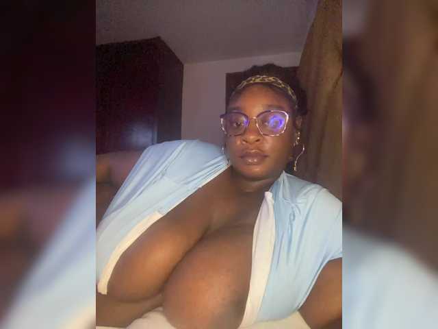 Chantellexoti live cam on BongaCams