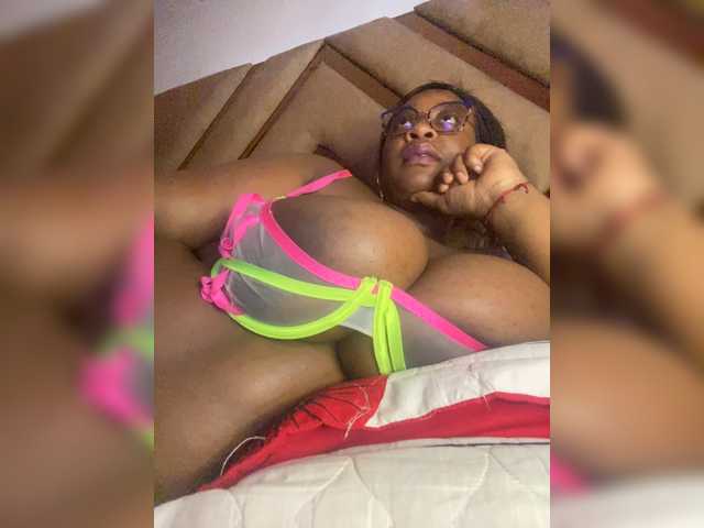 Chantellexoti live cam on BongaCams