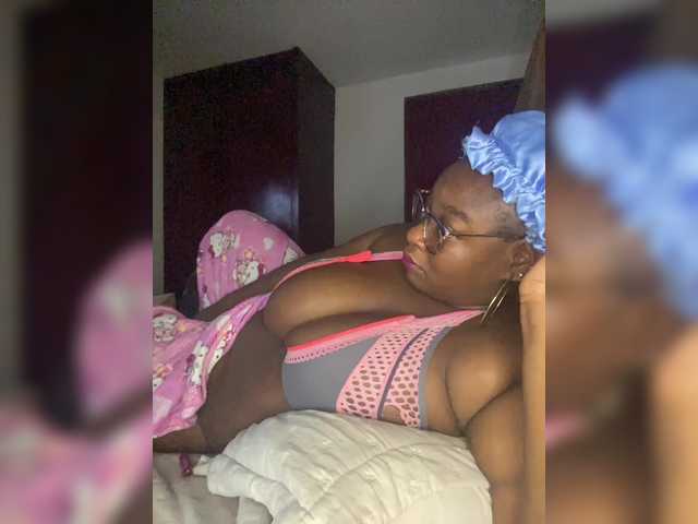 Chantellexoti live cam on BongaCams