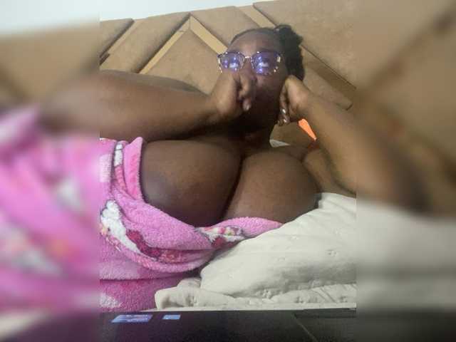Chantellexoti live cam on BongaCams