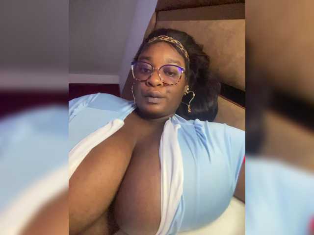 Chantellexoti live cam on BongaCams