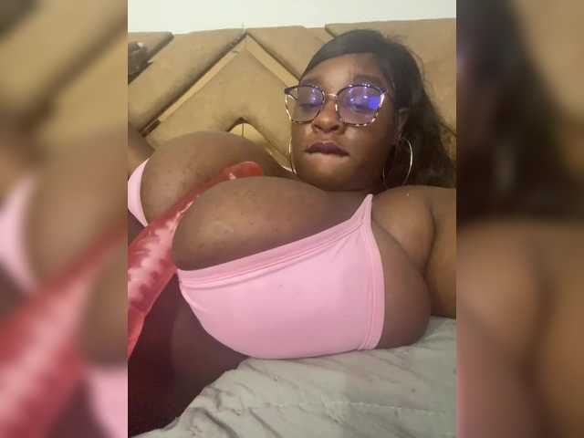 Chantellexoti live cam on BongaCams
