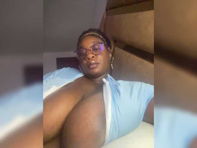 Chantellexoti live cam on BongaCams