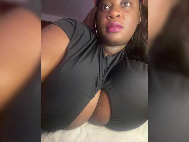 Chantellexoti live cam on BongaCams