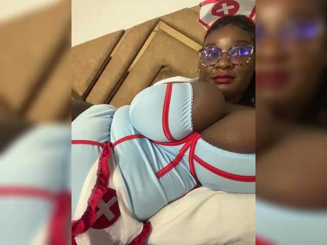 Chantellexoti live webcam show