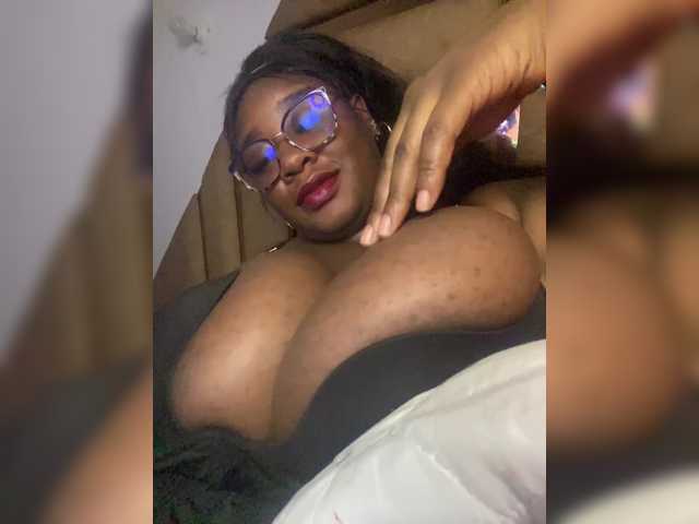 Chantellexoti live cam on BongaCams