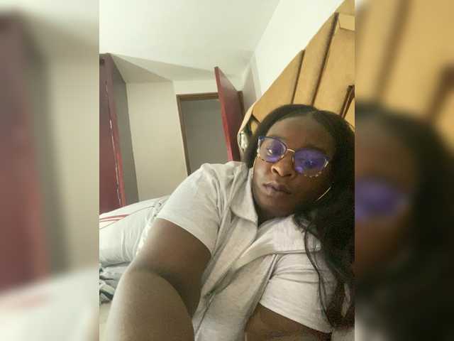 Chantellexoti live cam on BongaCams