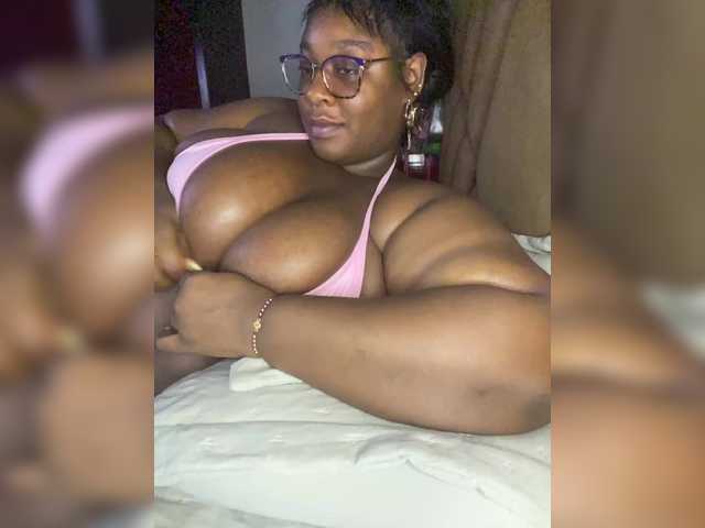 Chantellexoti live cam preview