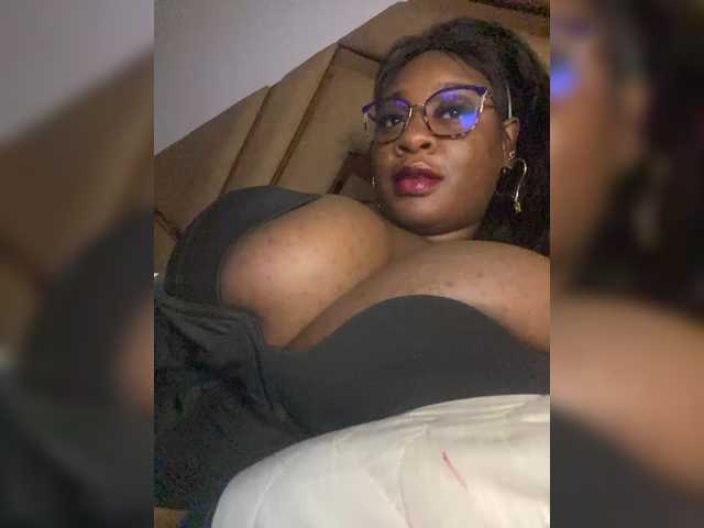 Chantellexoti live cam on BongaCams