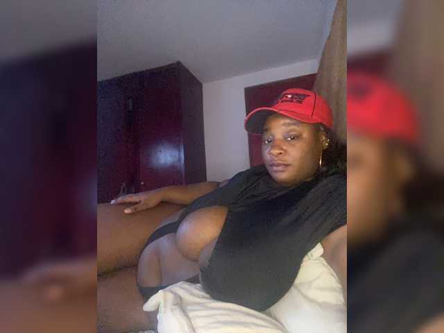 Chantellexoti live cam on BongaCams